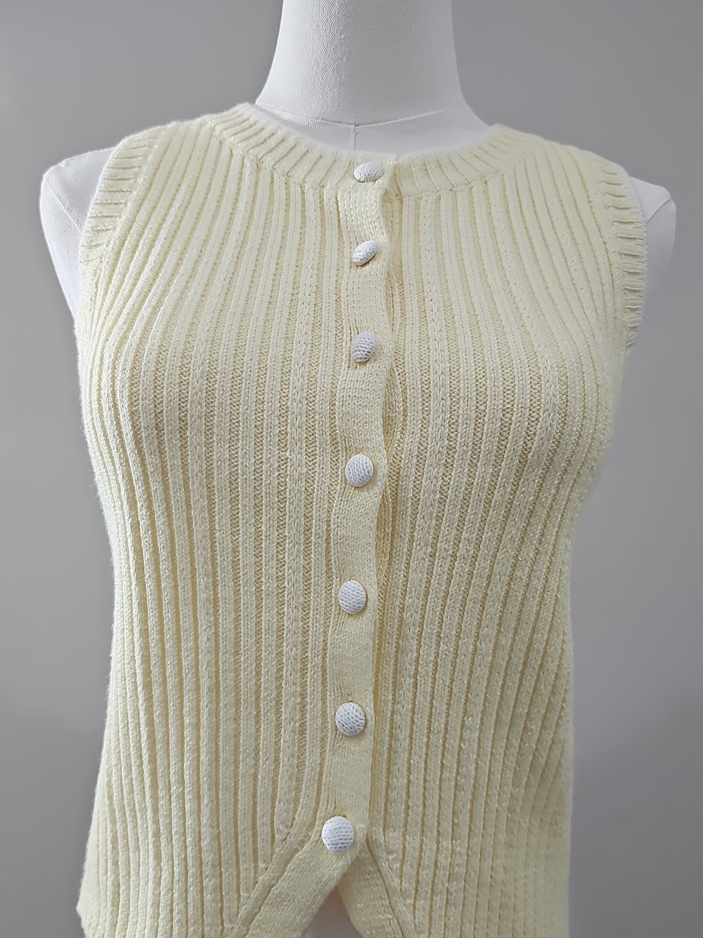 Song of Style By Aimee Song Ribbed Sweater Vest Yellow Size S NWOT